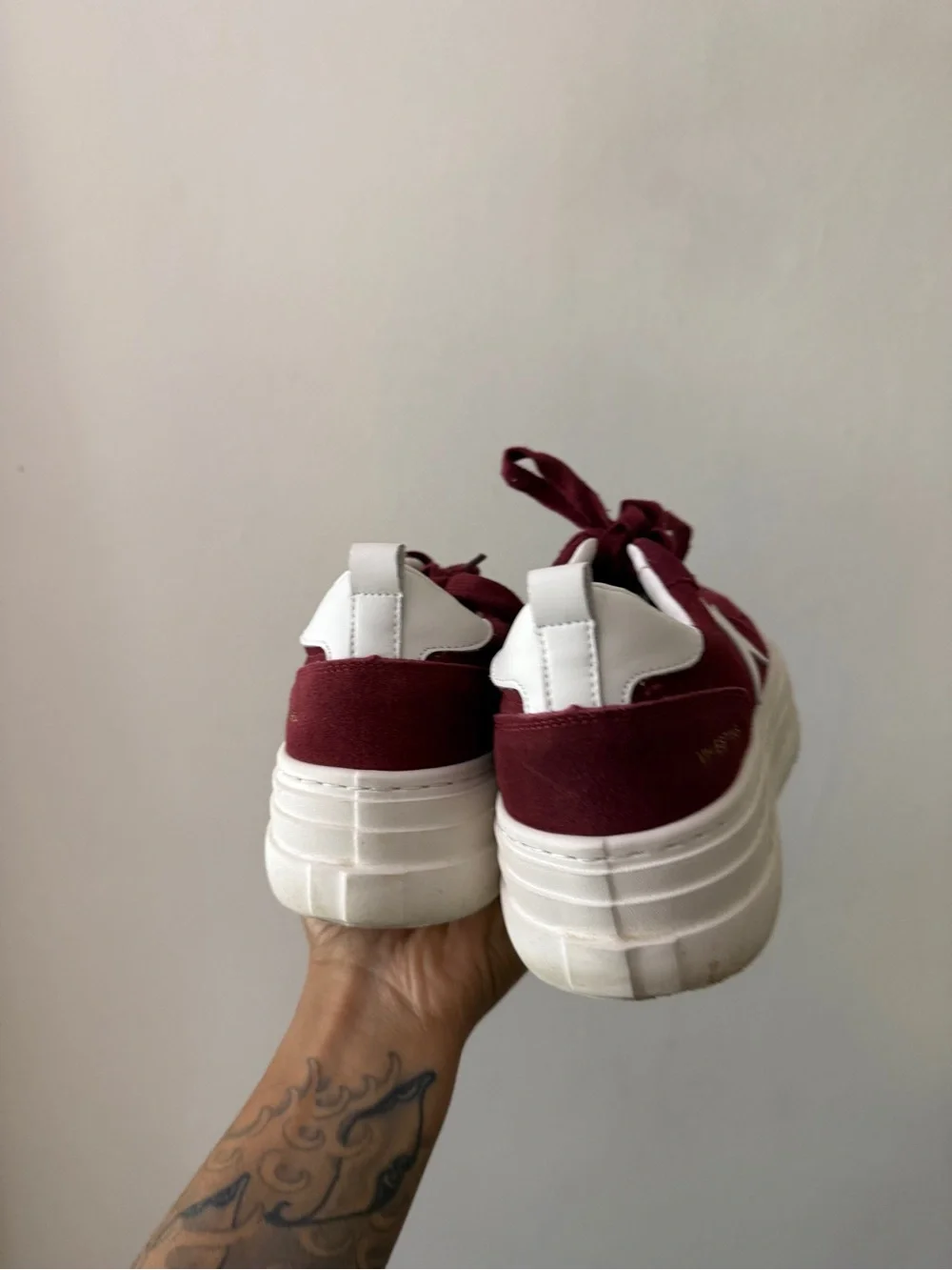 Vintage Havana Hunter Maroon Star Platform Sneakers Retro